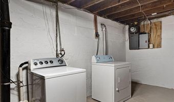 701 11th St NW, Austin, MN 55912