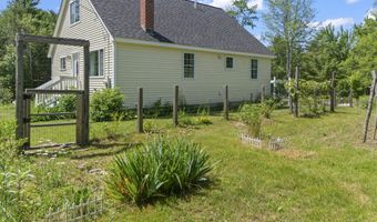 11 Old County Rd, Appleton, ME 04862