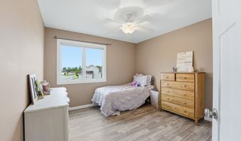 713 Bailey Ct, Angola, IN 46703