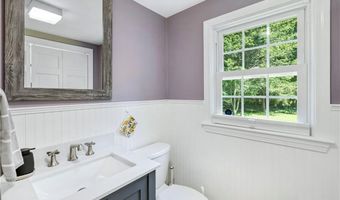 111 Juniper Dr, North Kingstown, RI 02852