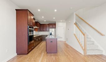 22395 CLAUDE MOORE Dr, Ashburn, VA 20148