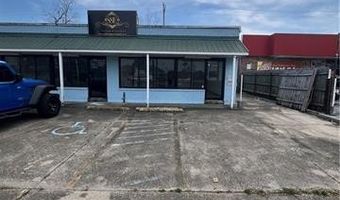 7606-08 W JUDGE PEREZ Dr, Arabi, LA 70032