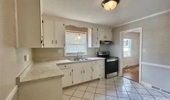 2255 Falmouth Rd, Charlotte, NC 28205