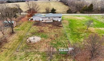 72 E 1600 Rd, Baldwin City, KS 66006
