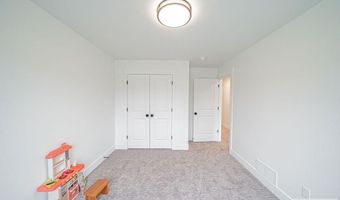 2926 Curlew Dr, Ammon, ID 83401