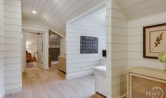 185 Oakland Way, Athens, GA 30606