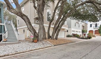 53 OCEANSIDE Dr, Atlantic Beach, FL 32233