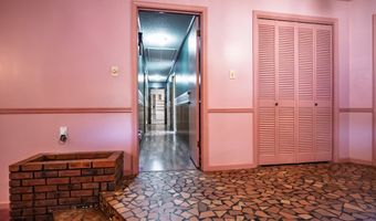 5042 Dummyline Rd, Batesville, MS 38606