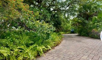 18220 Elmwood Dr, Alva, FL 33920