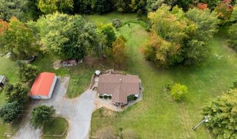 203 Edgewood St, Ballard, WV 24918