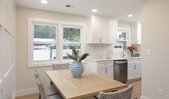 539 Mizzen Ave, Beachwood, NJ 08722