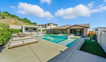 2428 Monroe Pl, Escondido, CA 92027