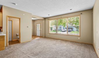 6637 Lamplight Dr, Albertville, MN 55301