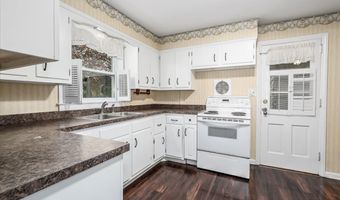 34 Valerie Ln, Danbury, CT 06811