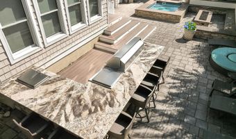 420 Nelson Ave, Beach Haven, NJ 08008