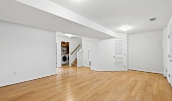 43217 BROOKFORD Sq, Ashburn, VA 20147