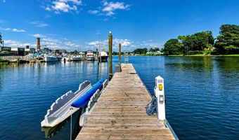 1 Indian Neck Ave 4, Branford, CT 06405