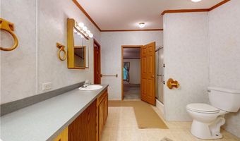 6855 Woodard Rd, Andover, OH 44003