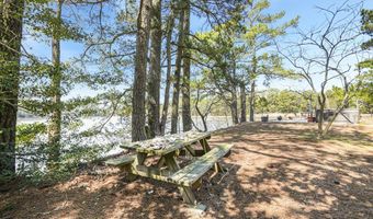 25285 CANTRELL Ln, Accomac, VA 23301