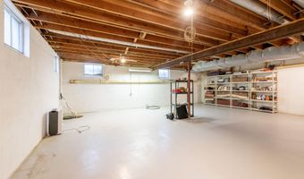 144 Barton North Dr, Ann Arbor, MI 48105