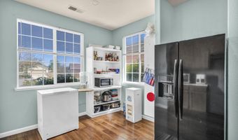 570 Sunrise Cir, Fernley, NV 89408