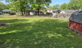 651 W Pearl St, Aurora, MO 65605