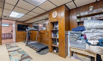 1201 Overlook Dr, Alliance, OH 44601