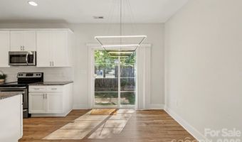 1522 Wembley Dr, Charlotte, NC 28205