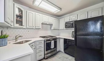 2452 ARLINGTON Ave, Abington, PA 19001