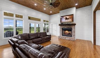 387 Emory Dr, Arab, AL 35016