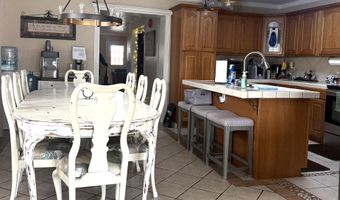 813 W Mann Ave, Artesia, NM 88210