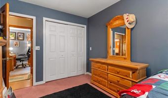 189 Wolf Rock Rd, Exeter, RI 02822