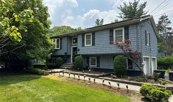 43 N Lorna Ln, Airmont, NY 10901