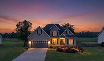 98 ROLLING GREEN Dr, Anniston, AL 36207