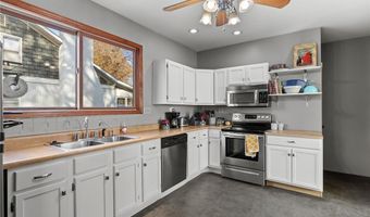 1518 Worden Ave, Alton, IL 62002