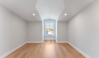 805 21st St, Avalon, NJ 08202