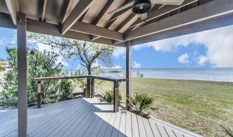 111 Waterway Ct, Aydlett, NC 27916