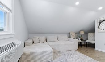 505 Washington St, Coventry, RI 02816