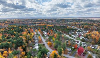 42 Yankee Ave, Bangor, ME 04401