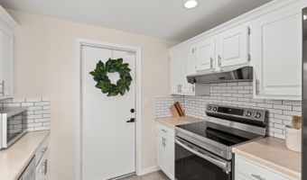 2104 N Pennington Dr, Chandler, AZ 85224