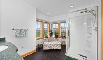 12488 Baumhart Rd, Amherst, OH 44001