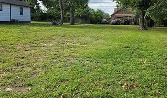 418 W 15th St, Ada, OK 74820