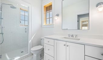1016 NW A St, Bentonville, AR 72712