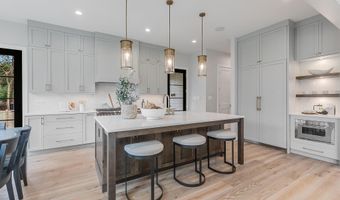 809 N KENMORE St, Arlington, VA 22201