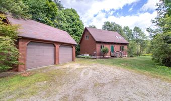 29 Roundy Brook Rd, Burke, VT 05871