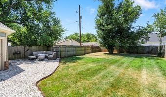 905 N Main St, Bentonville, AR 72712