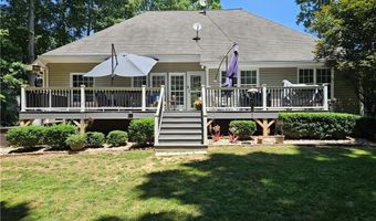 121 Roxbury Ct, Advance, NC 27006