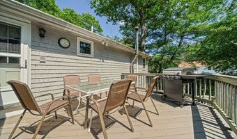 133 Russell Ln, Abington, MA 02351