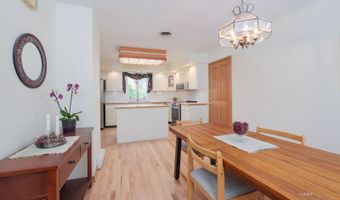 7 Robin Hill Ln, Athens, OH 45701