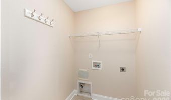 8 Kaylor Dr, Arden, NC 28704